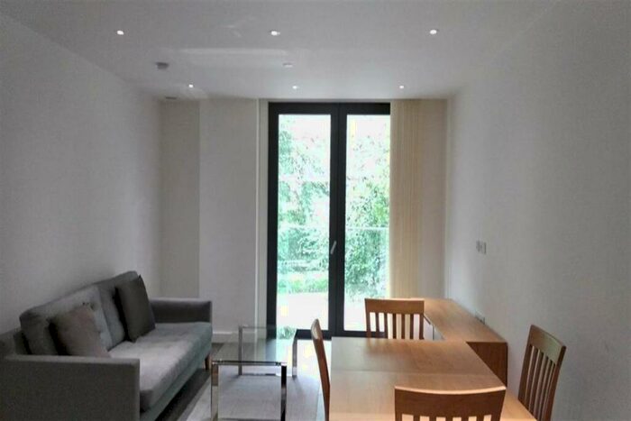 2 Bedroom Apartment To Rent In Kingwood House, E1