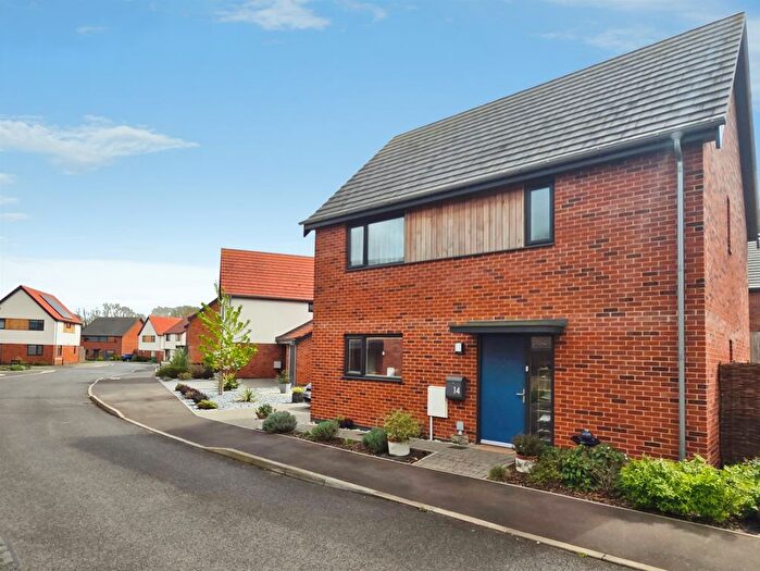 3 Bedroom Detached House For Sale In Greyling Way, Swaffham, PE37