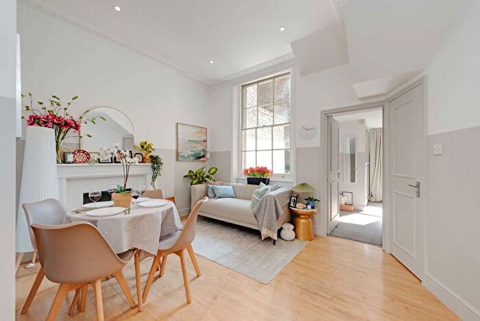 2 Bedroom Flat To Rent In Gloucester Street, London, SW1V