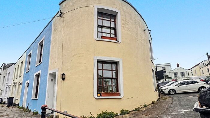 2 Bedroom Flat To Rent In Worrall Road, Bristol, Gb, BS8