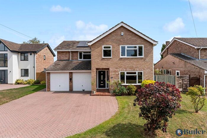 4 Bedroom Detached House For Sale In Greenway, Buckden, St. Neots, PE19