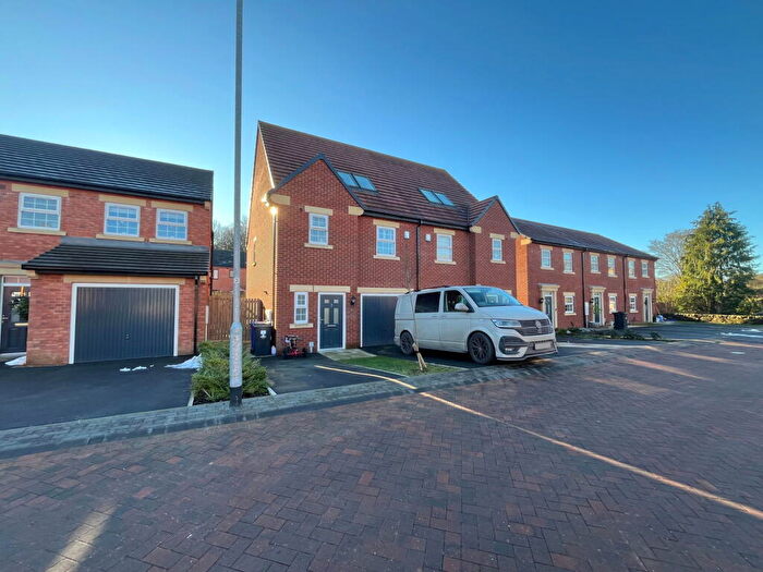 3 Bedroom Semi-Detached House For Sale In Wood View Grange, Penistone, S36