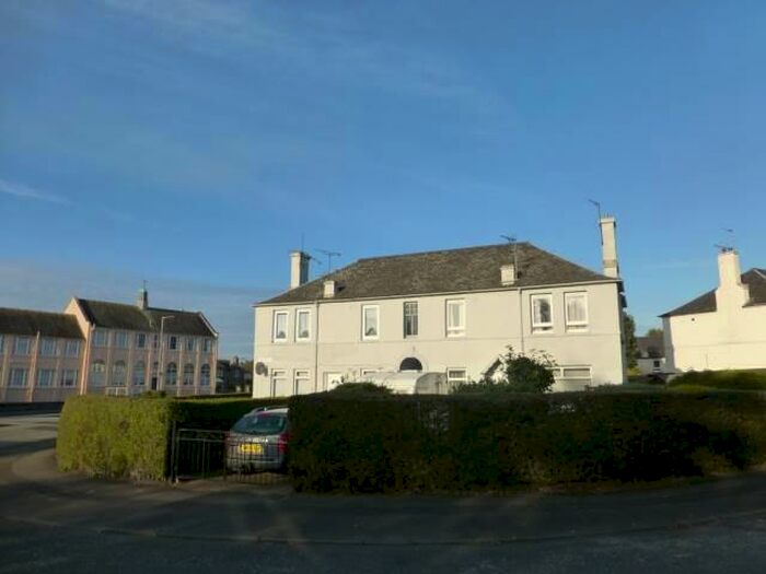 2 Bedroom Flat To Rent In Stenhouse Crescent, Edinburgh, EH11