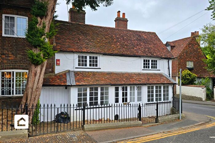 3 Bedroom Cottage To Rent In The Green, Westerham, Kent, TN16