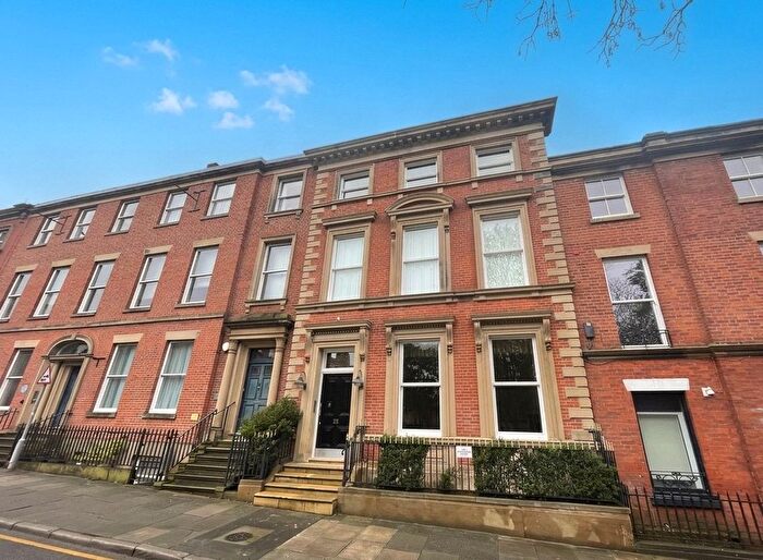 2 Bedroom Flat For Sale In Winckley Square, Preston, Lancashire, PR1