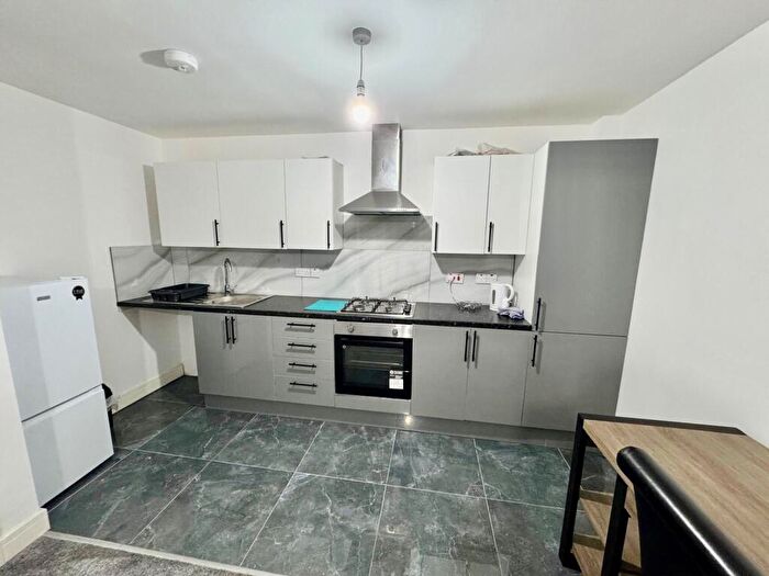 1 Bedroom Flat To Rent In Palmerston Road, BH1