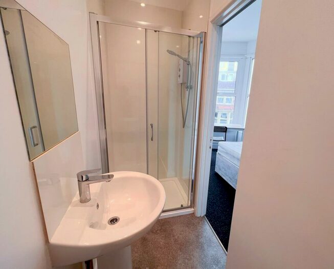 7 Bedroom Detached House To Rent In Ash Road, Bishopston, Bristol, BS7