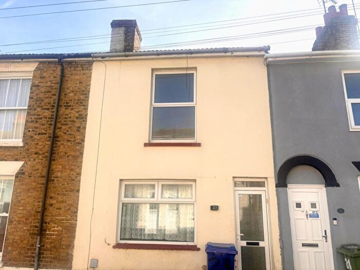 3 Bedroom House To Rent In James Street, Sheerness, ME12