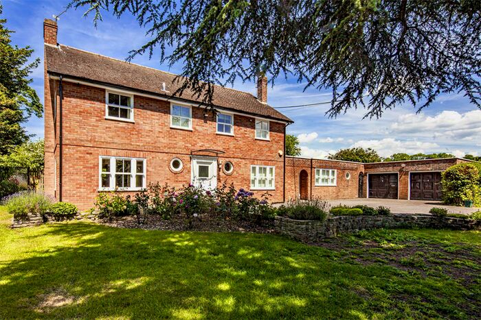 5 Bedroom Detached House For Sale In Church House, Compton, RG20