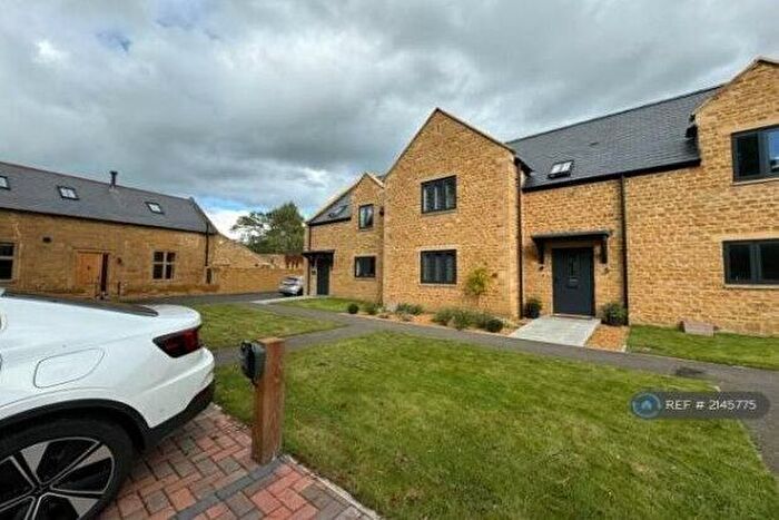 3 Bedroom Property To Rent In Manor Road, Martock, TA12