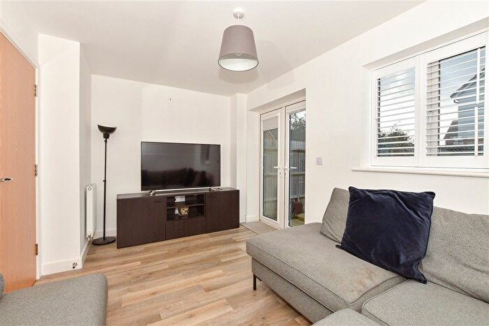 3 Bedroom Semi-detached House For Sale In Lynx Street, Margate, Kent, CT9