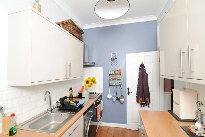 1 Bedroom Flat For Sale In St. Peters Road, St. Leonards-On-Sea, TN37