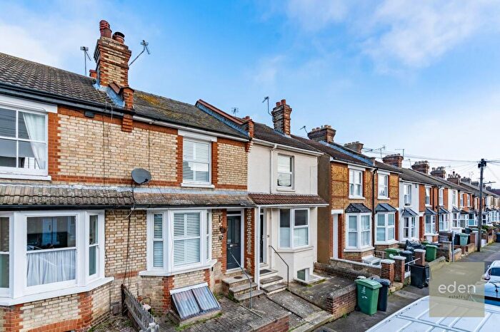 2 Bedroom Terraced House For Sale In Florence Road, Maidstone, ME16