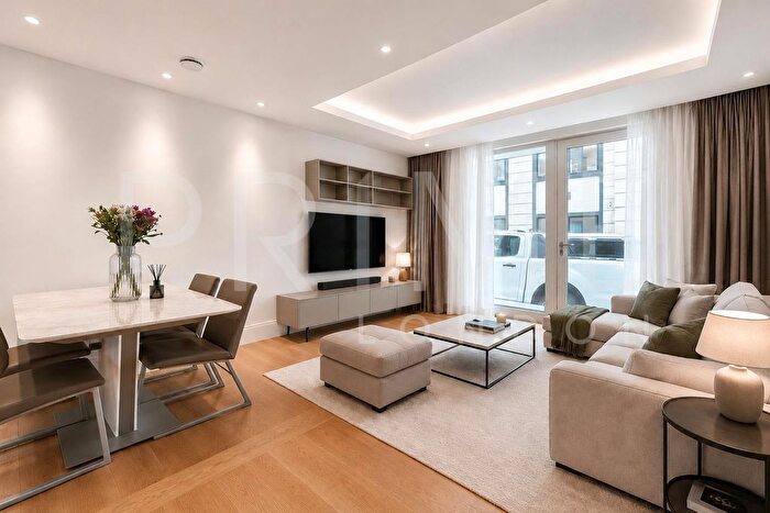 1 Bedroom Flat To Rent In Milford House, Strand, London, WC2R