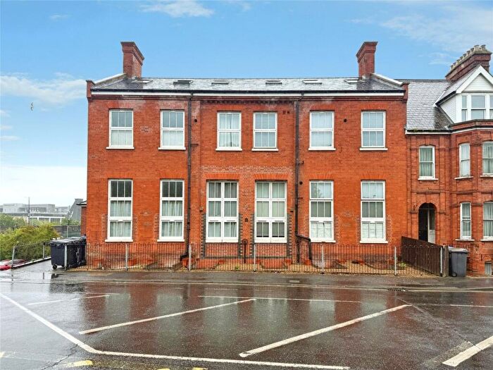 3 Bedroom Apartment For Sale In Burrell Road, Ipswich, Suffolk, IP2