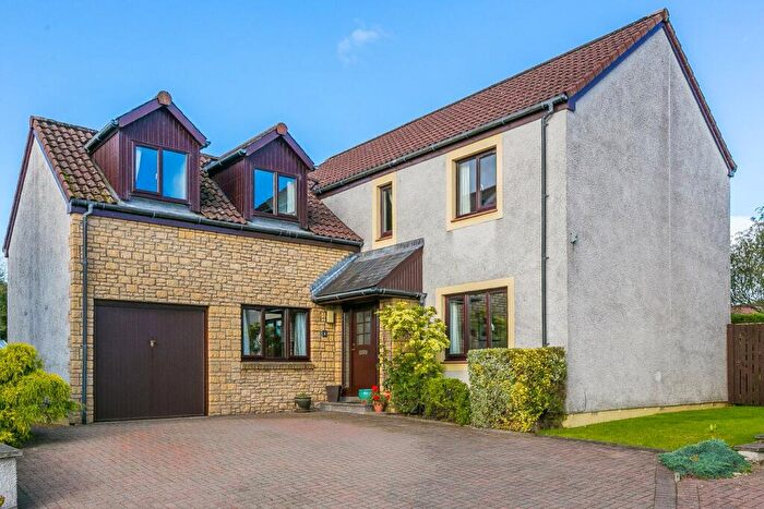 4 Bedroom Detached House For Sale In Garry Court, Glenrothes, KY7