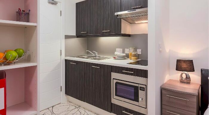 Studio To Rent In Queens Terrace, Southampton, SO14