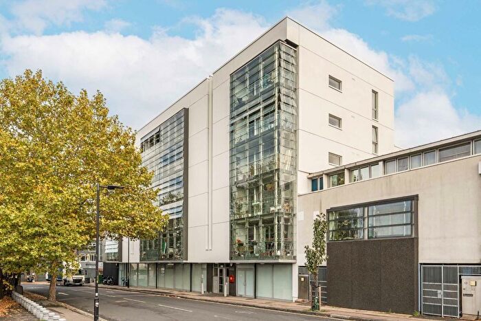1 Bedroom Flat For Sale In Consort Road, Peckham, SE15