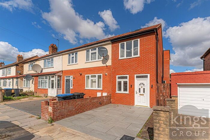 2 Bedroom End Terrace House For Sale In Woodlands Road, Edmonton, N9