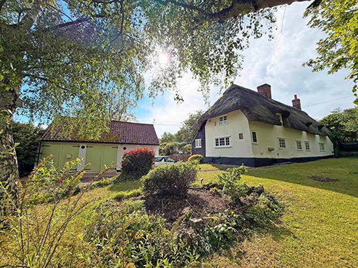 4 Bedroom Detached House For Sale In Sudbury Road, Bures, Suffolk, CO8