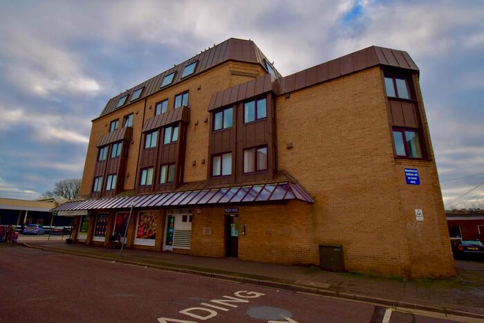 2 Bedroom Flat To Rent In Regent House, Paignton, Devon, TQ4