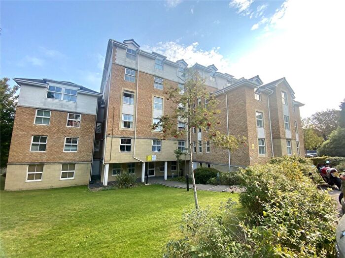2 Bedroom Apartment To Rent In Suffolk Road, Bournemouth, Dorset, BH2