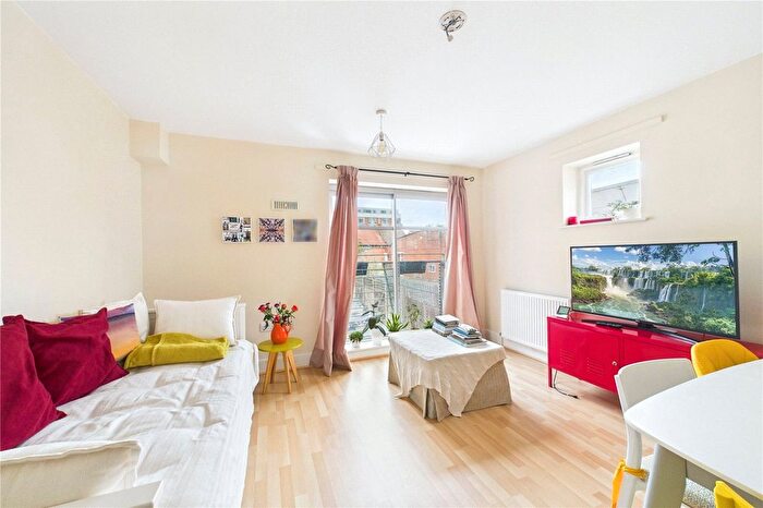 1 Bedroom Flat For Sale In Mayday Road, Thornton Heath, CR7