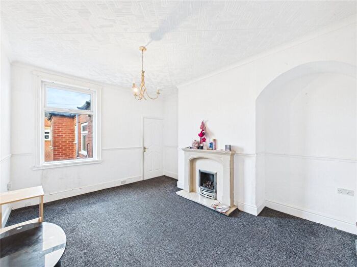 3 Bedroom Flat To Rent In Stanhope Road, South Shields, Tyne And Wear, NE33