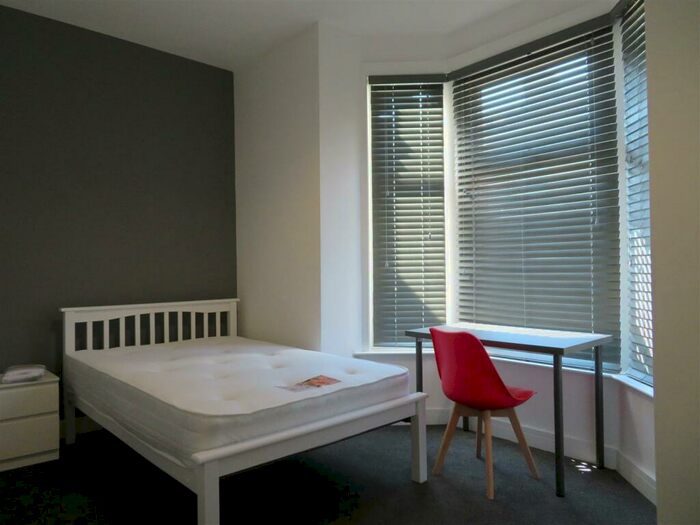 8 Bedroom House To Rent In Manners Road, Southsea, PO4