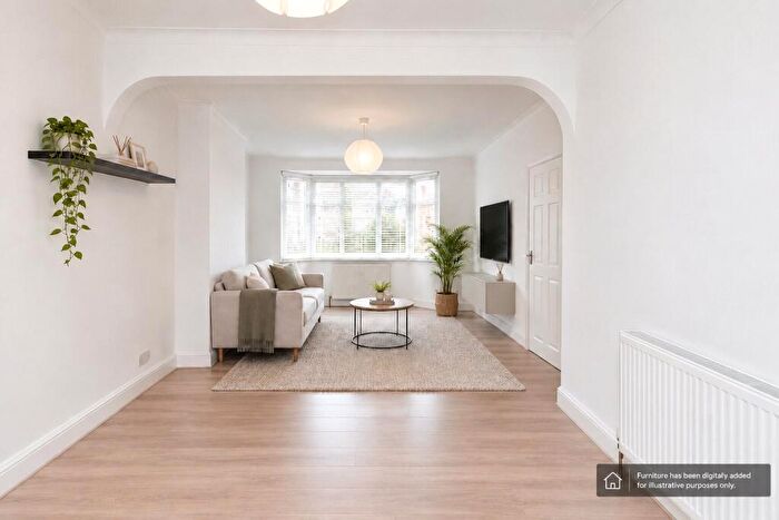 3 Bedroom Terraced House For Sale In Woodlands Road, Bexleyheath, DA7