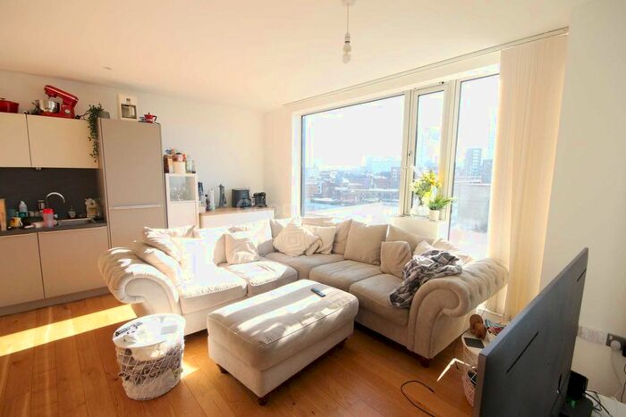 2 Bedroom Flat To Rent In High Street, Manchester, M4