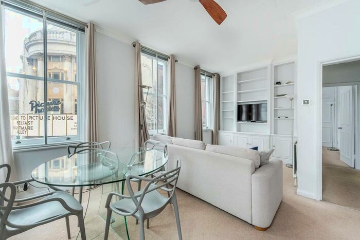 1 Bedroom Flat To Rent In Drayton Gardens, Chelsea, London, SW10