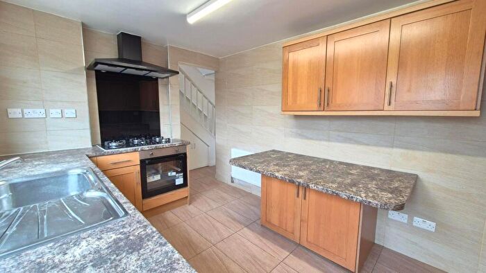 4 Bedroom Terraced House To Rent In Tithe Farm Road (House), Houghton Regis, LU5