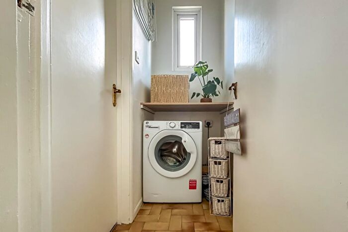 1 Bedroom Flat For Sale In Beech Lodge, Campfield Road, Shoeburyness, SS3