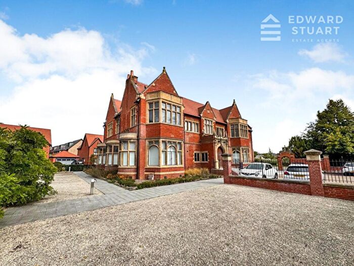 1 Bedroom Maisonette For Sale In Gables Close, Peterborough, Cambridgeshire, PE3