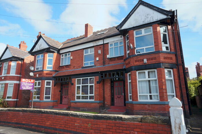 1 Bedroom Apartment To Rent In Moorland Road, Didsbury, M20