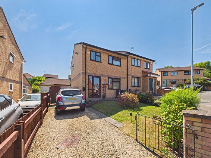 3 Bedroom Semi-Detached House For Sale In Cade Close, Kingswood, Bristol, BS15