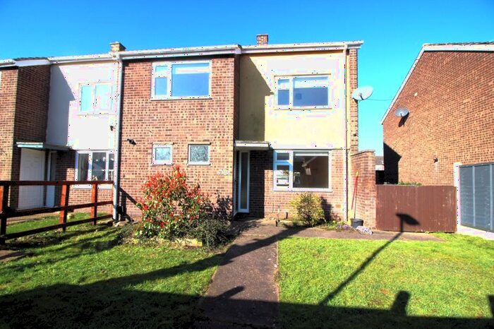 4 Bedroom Terraced House To Rent In Stuart Avenue, Ollerton, Newark, NG22