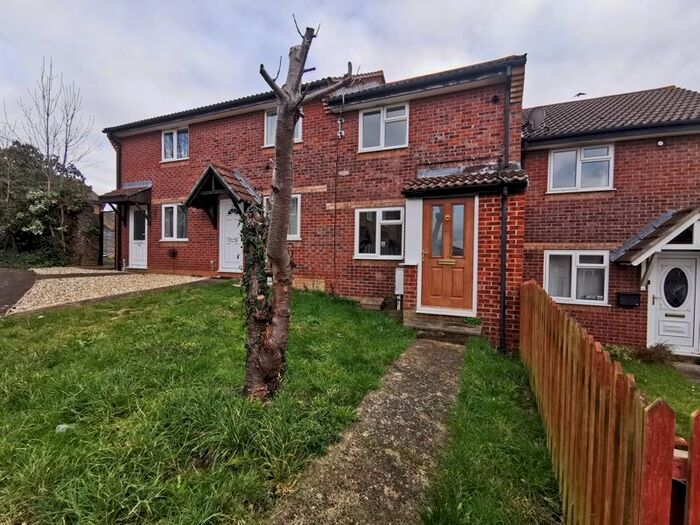2 Bedroom Terraced House To Rent In Biddiscombe Close, Bridgwater TA6