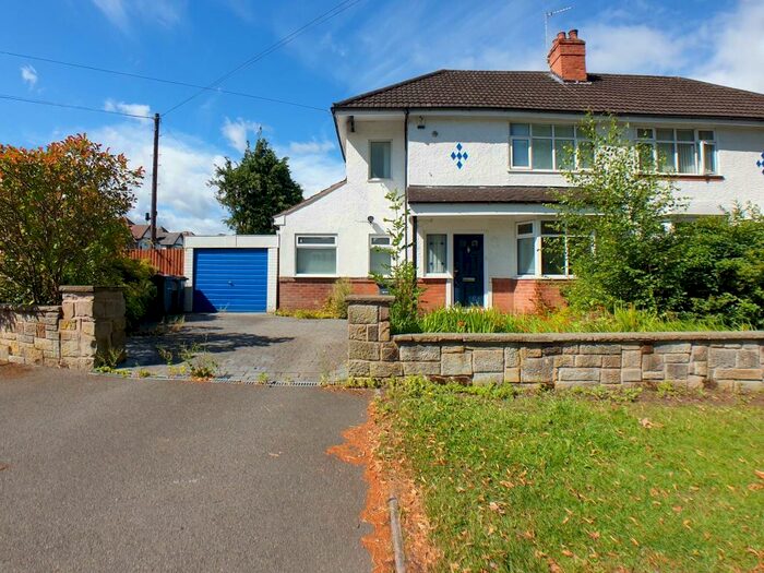 3 Bedroom Semi-Detached House To Rent In Haunch Lane, Birmingham, B13