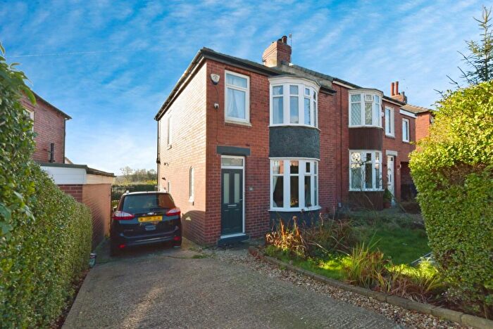 3 Bedroom Semi Detached House For Sale In Hereward Road, Sheffield, South Yorkshire, S5