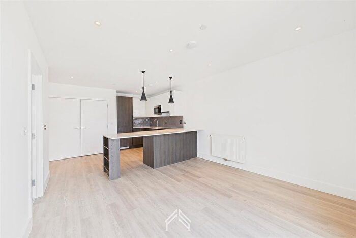 1 Bedroom Flat To Rent In Indigo Plaza, Watford, WD18