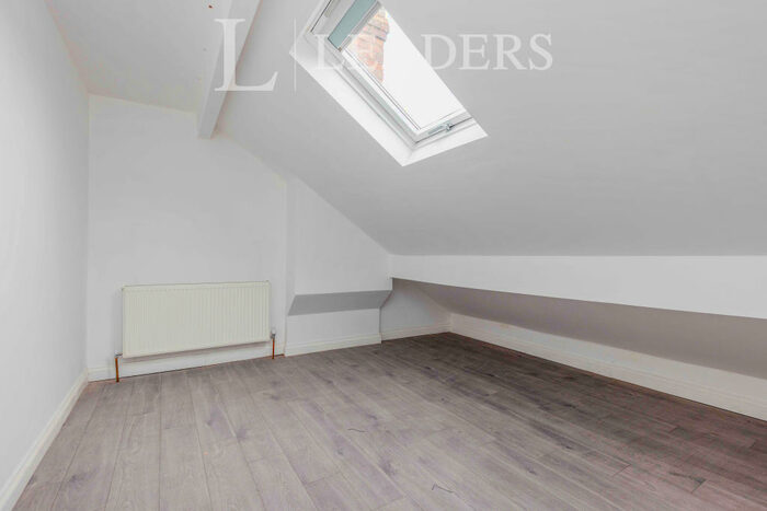 1 Bedroom Terraced House To Rent In % Off The First Months Rent - Room, Turner Street, ST1