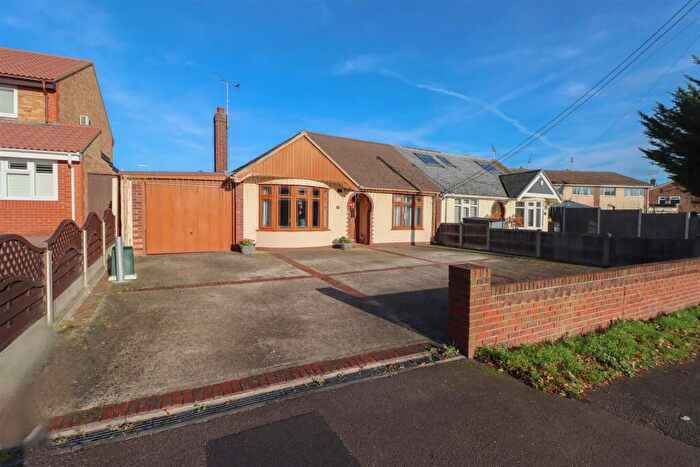 2 Bedroom Semi-Detached Bungalow For Sale In Southend Road, Wickford, SS11