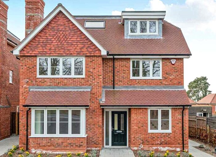5 Bedroom Detached House For Sale In Leatherhead Road, Bookham, KT23