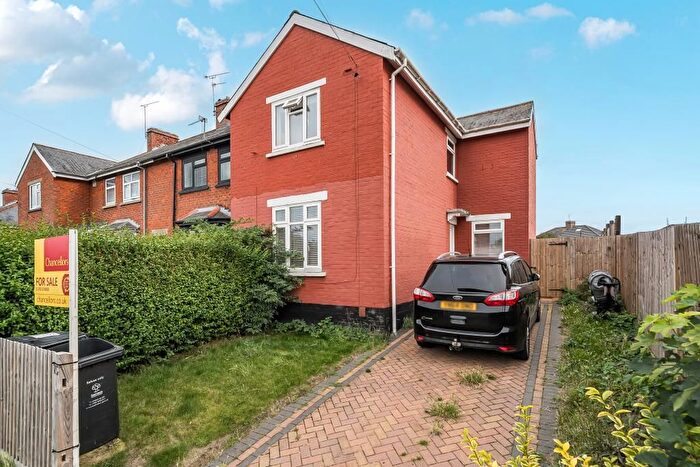 3 Bedroom Semi-Detached House For Sale In Whitworth Road, Swindon, SN25