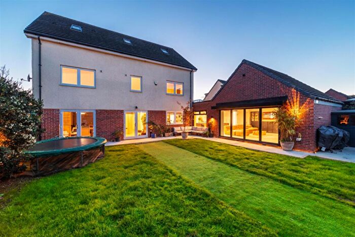 5 Bedroom Detached House For Sale In Lambley Way, Great Park, NE13