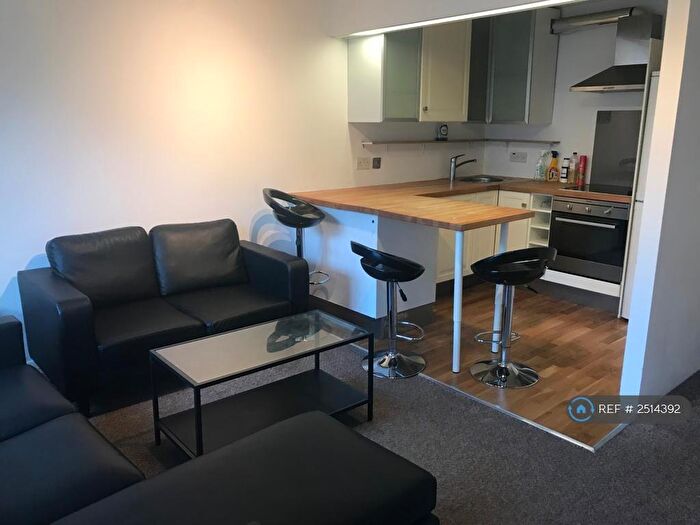 3 Bedroom Terraced House To Rent In Bunning Way, London, N7