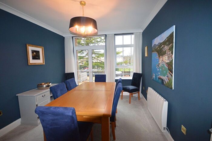 3 Bedroom Flat To Rent In De Havilland Drive, Hazlemere, HP15