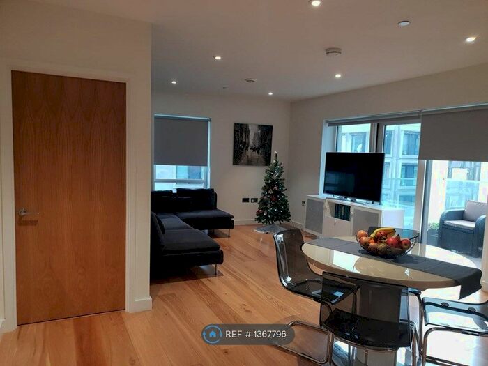 2 Bedroom Flat To Rent In John Harrison Way, London, SE10